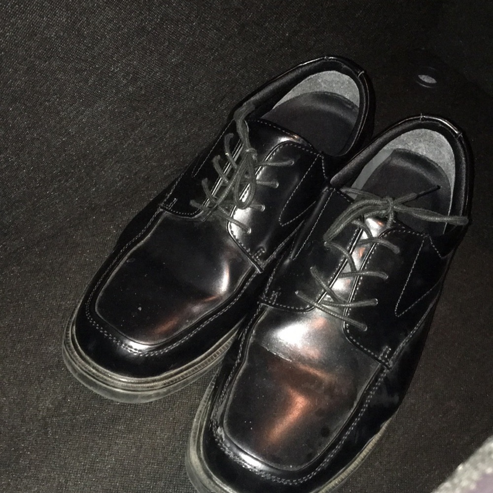 Pair of Black 11 Men’s Dress Shoes
